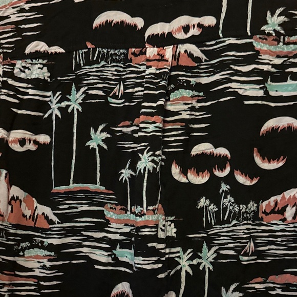 Posh Pua Black and White Hawaiian aloha long sleeved Button Down Shirt small - Picture 6 of 6